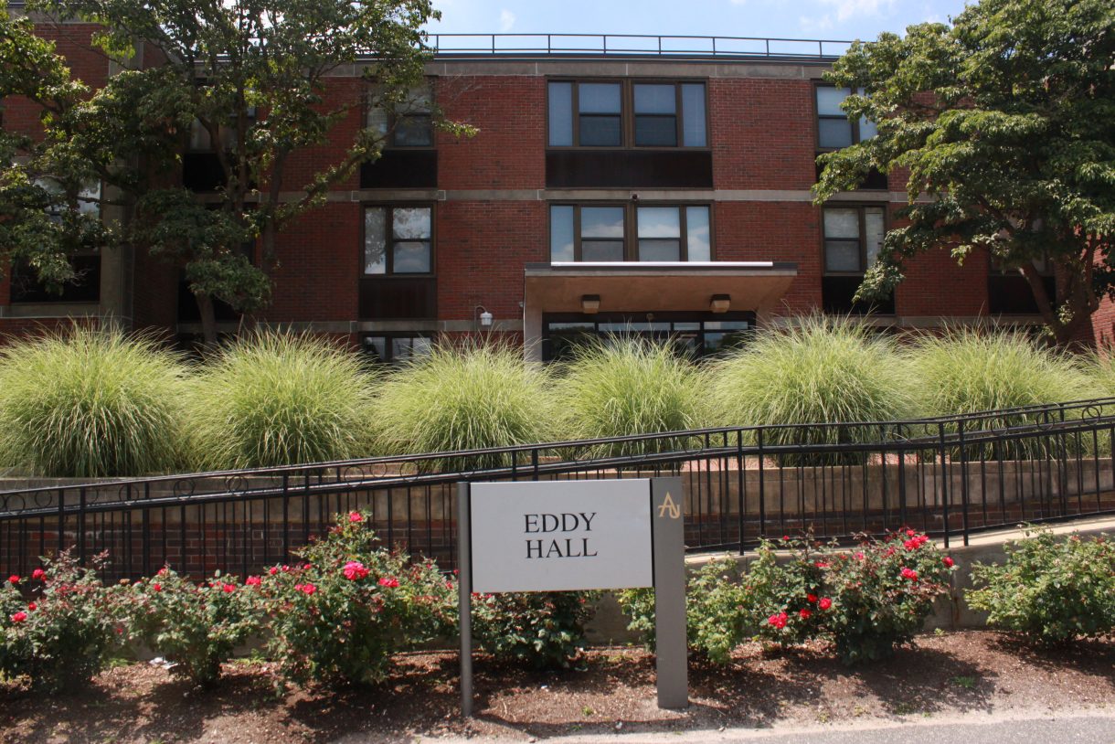 On-Campus Living | Adelphi University Residence Halls