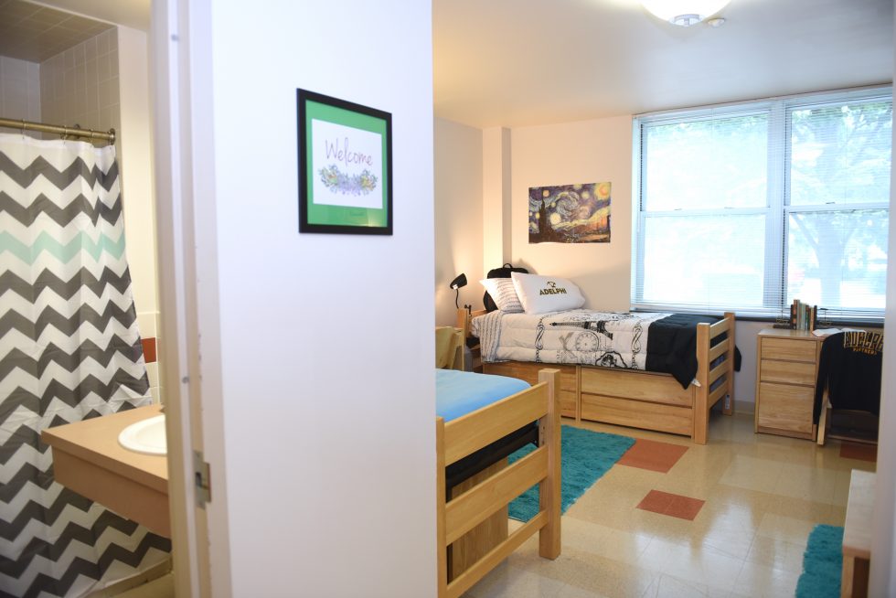 On-Campus Living | Adelphi University Residence Halls