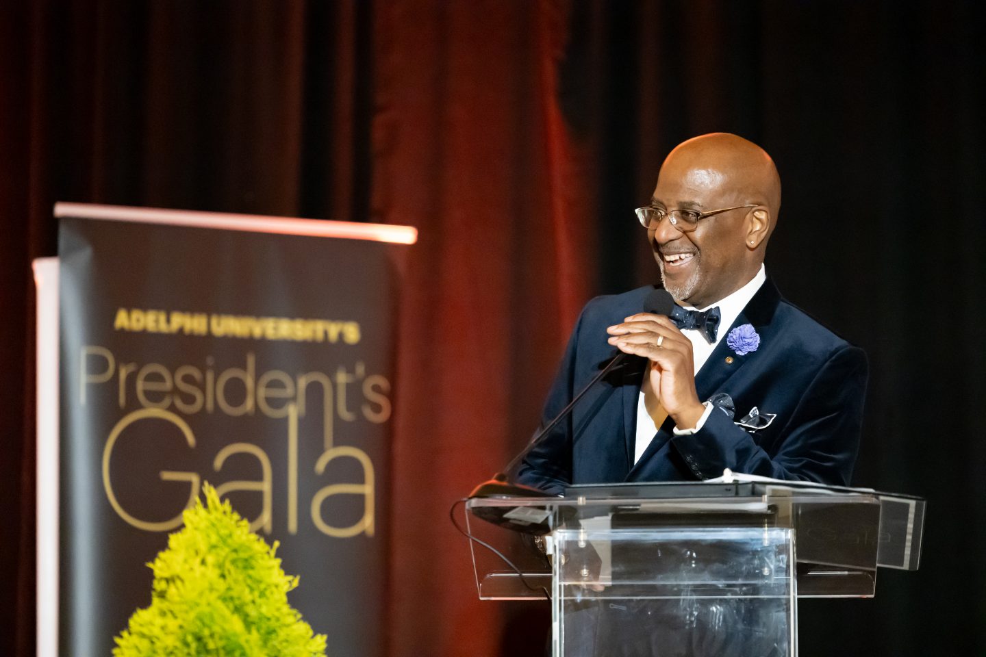 Marc S. Strachan ’81, chairman of the Adelphi University Board of Trustees addresses the crowd at the 2024 President's Gala.